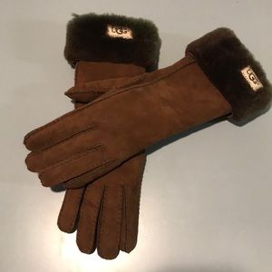 Ugg gloves size large